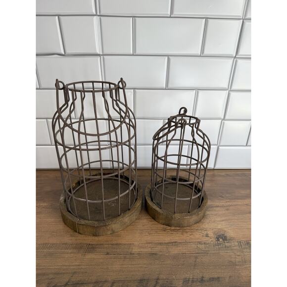 Stonebriar Large Wood and Metal Decorative Set of 2 Wire Metal Farm House Decor - Picture 1 of 10